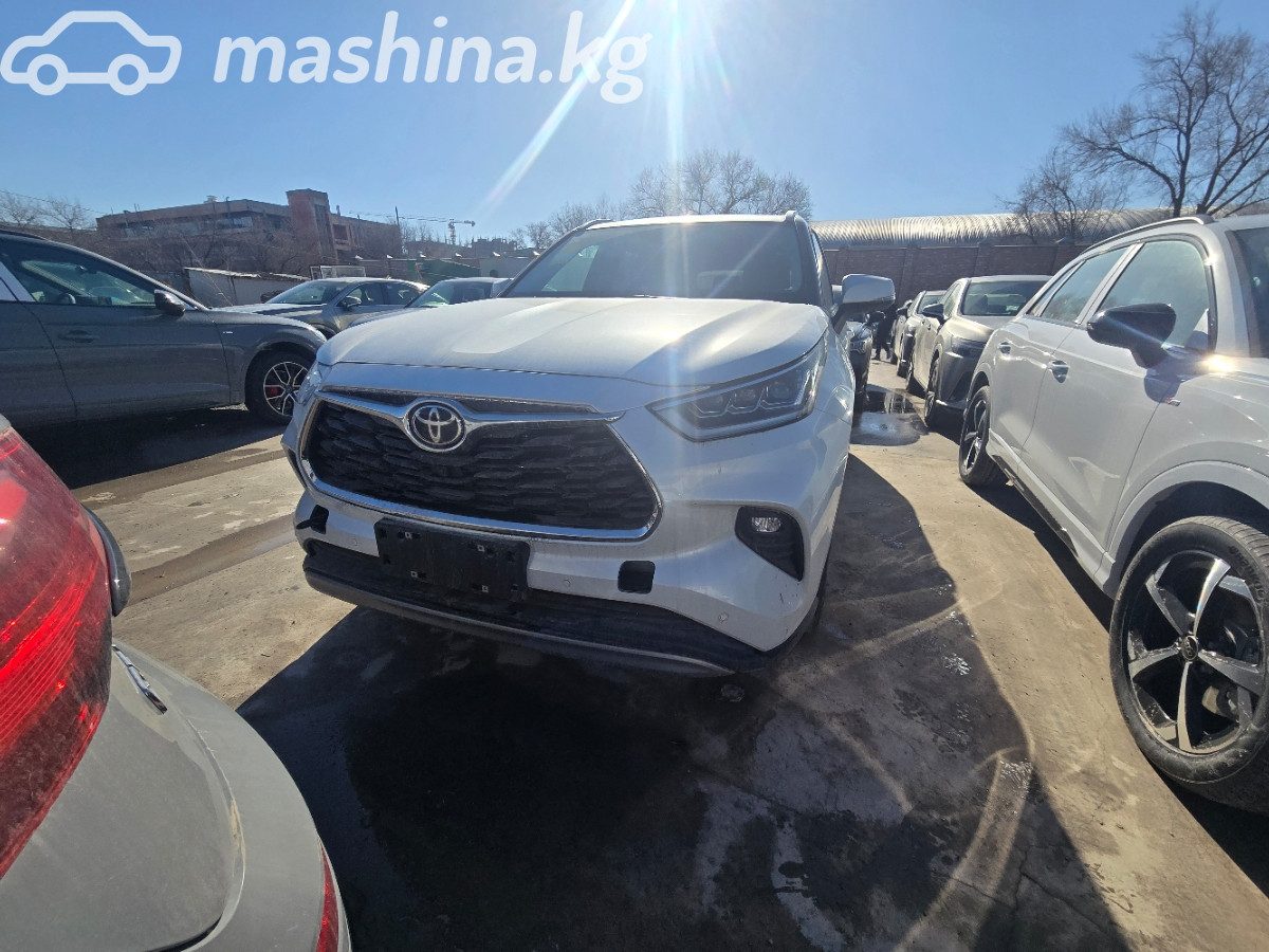 Toyota Highlander IV (U70)