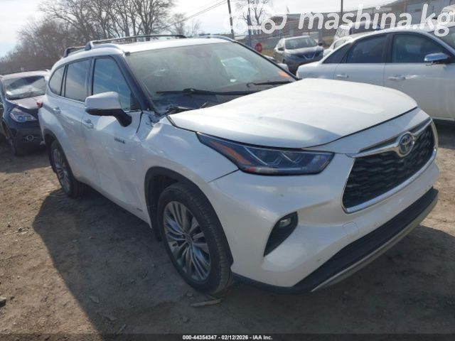 Toyota Highlander IV (U70)