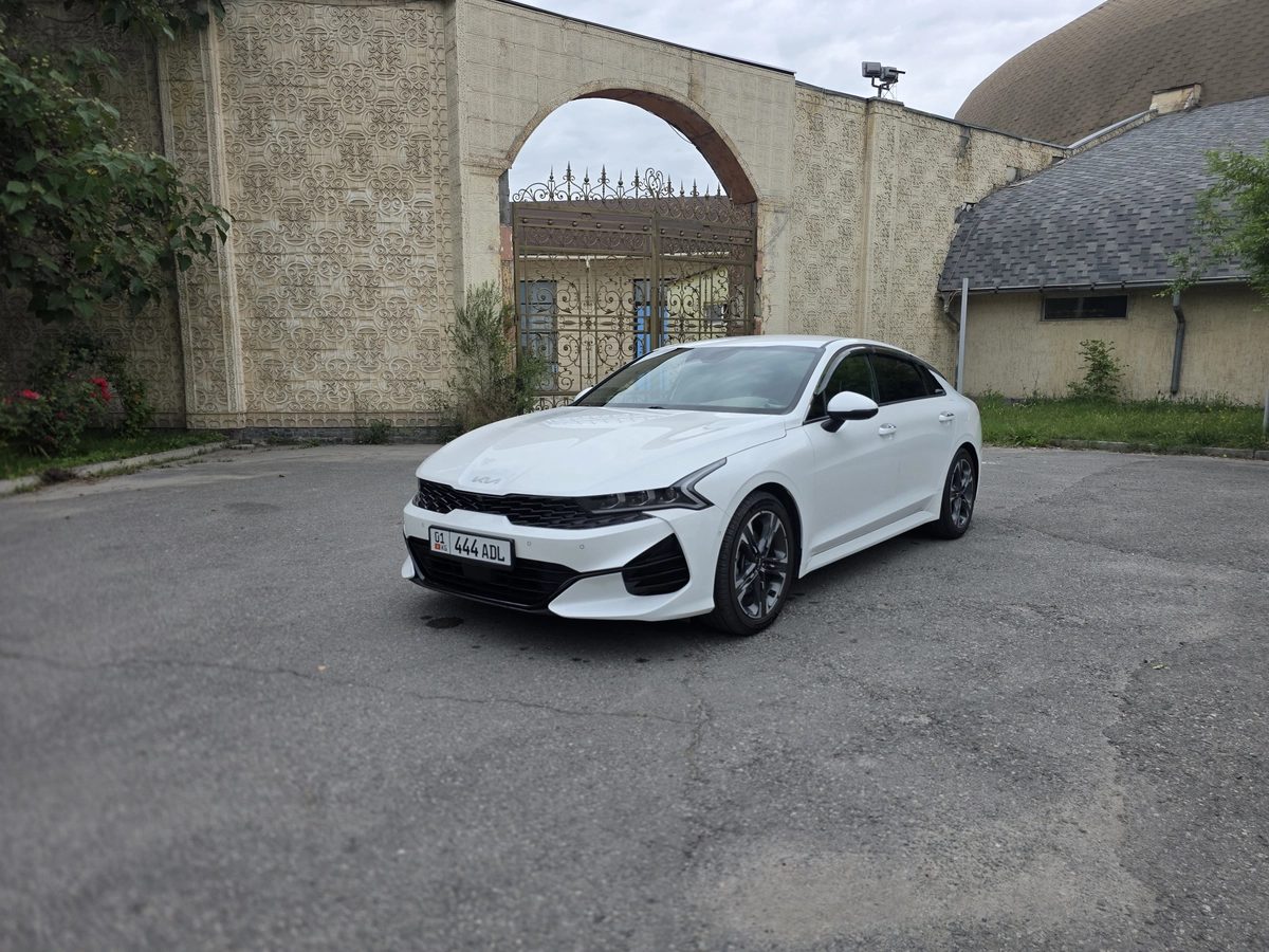 Kia K5 III 2020