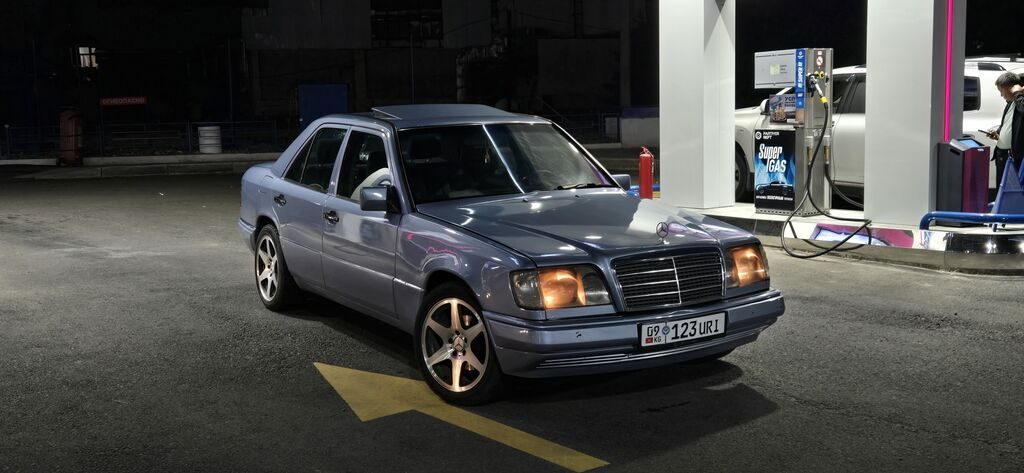 Mercedes-Benz W124