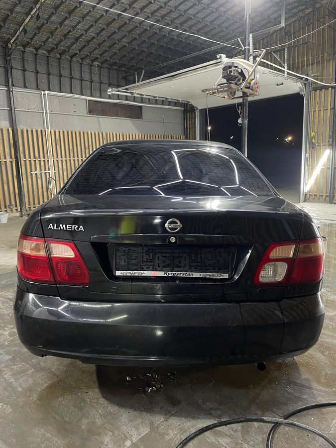 Nissan Almera