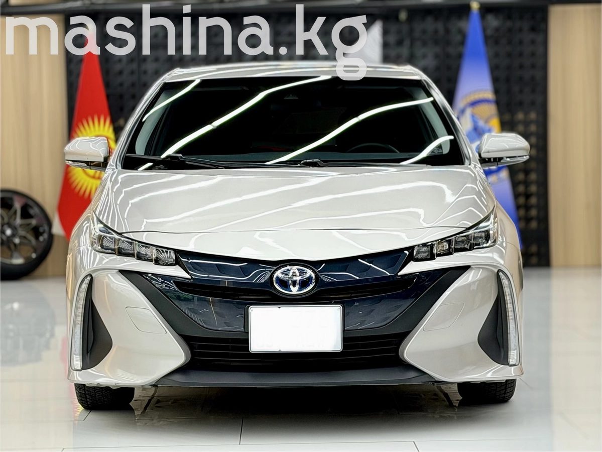 Toyota Prius IV Рестайлинг (XW50) 2018