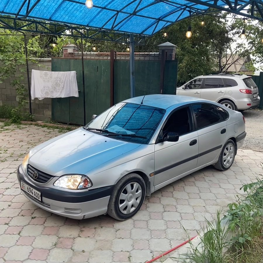 Toyota Avensis I Рестайлинг 2002