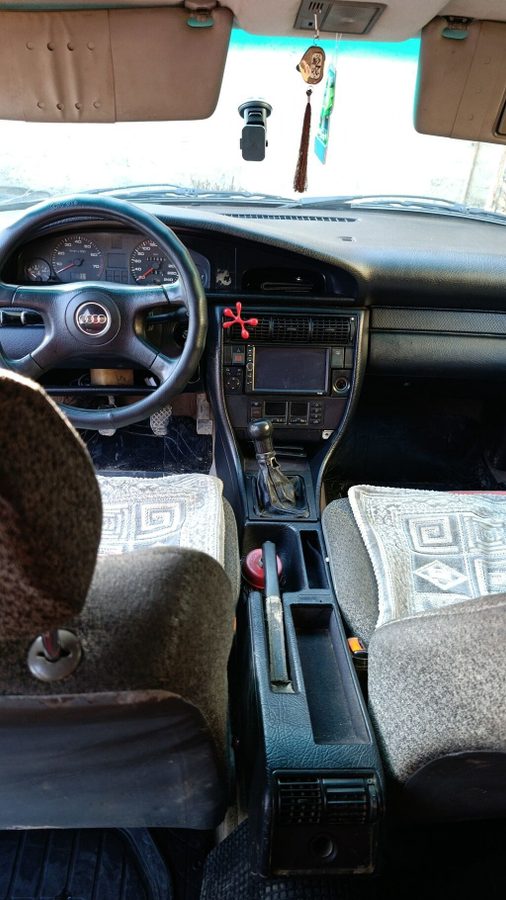 Audi 100