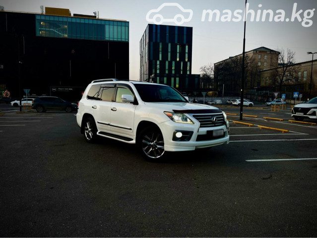 Lexus LX