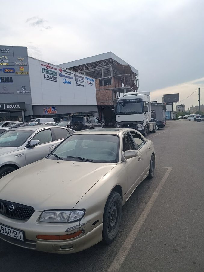 Mazda XEDOS 9