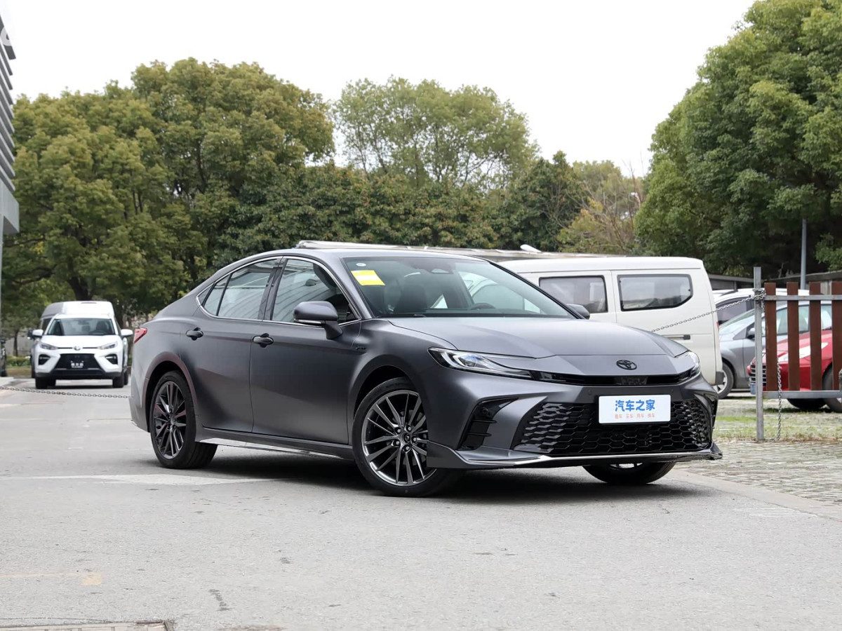 Toyota Camry IX (XV80) China Market