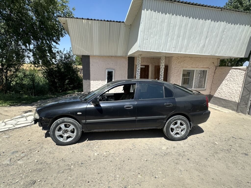 Mitsubishi Carisma