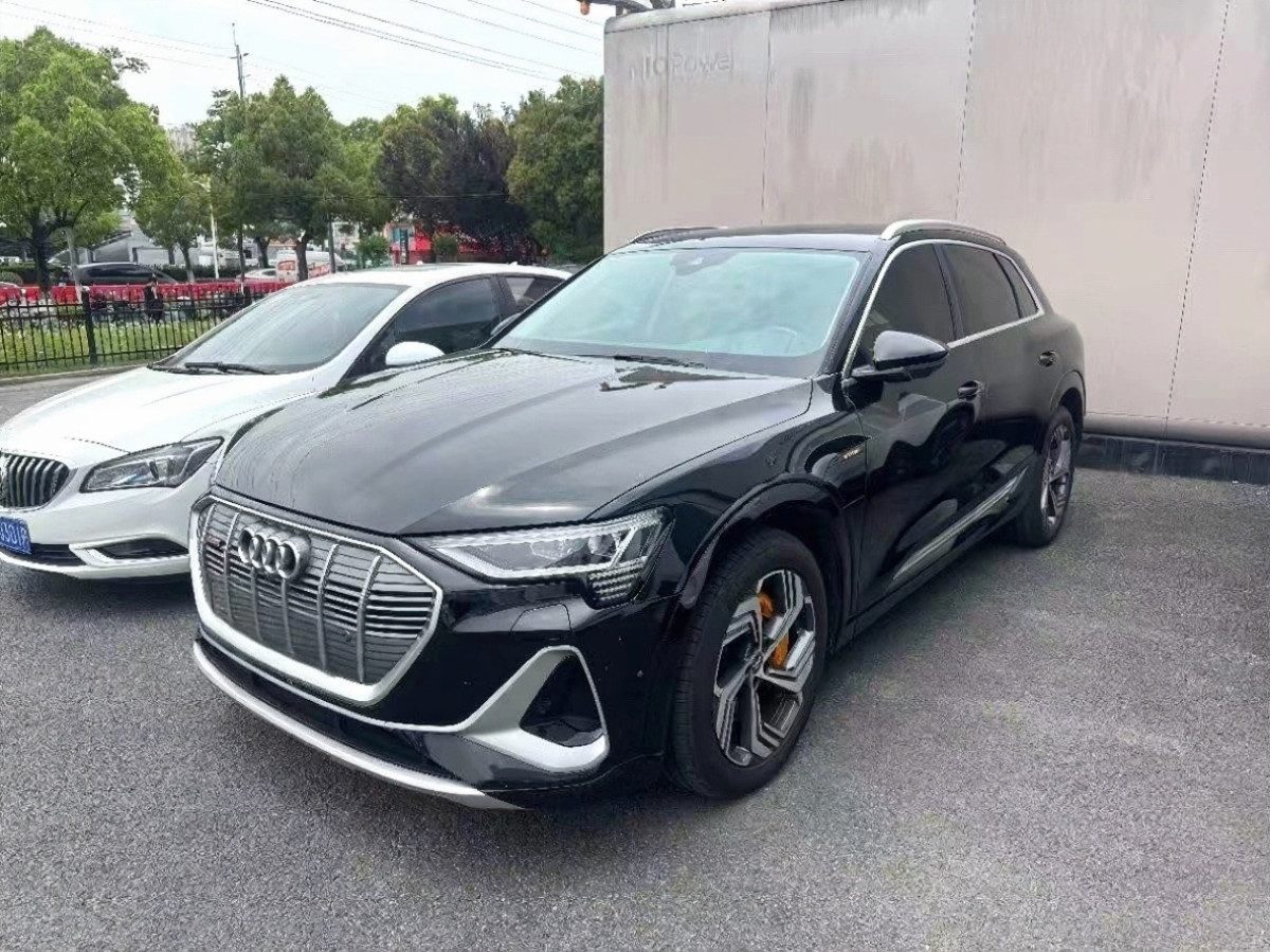 Audi e-tron I 2021