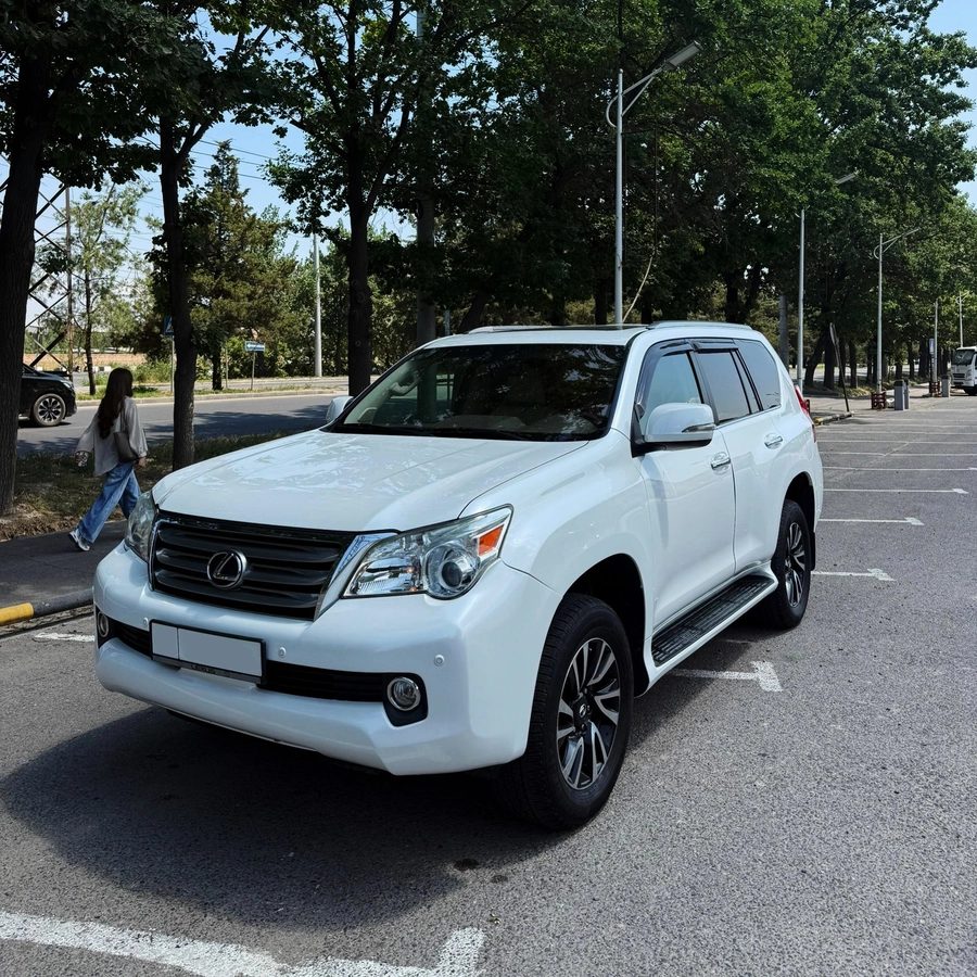 Lexus GX II 2010