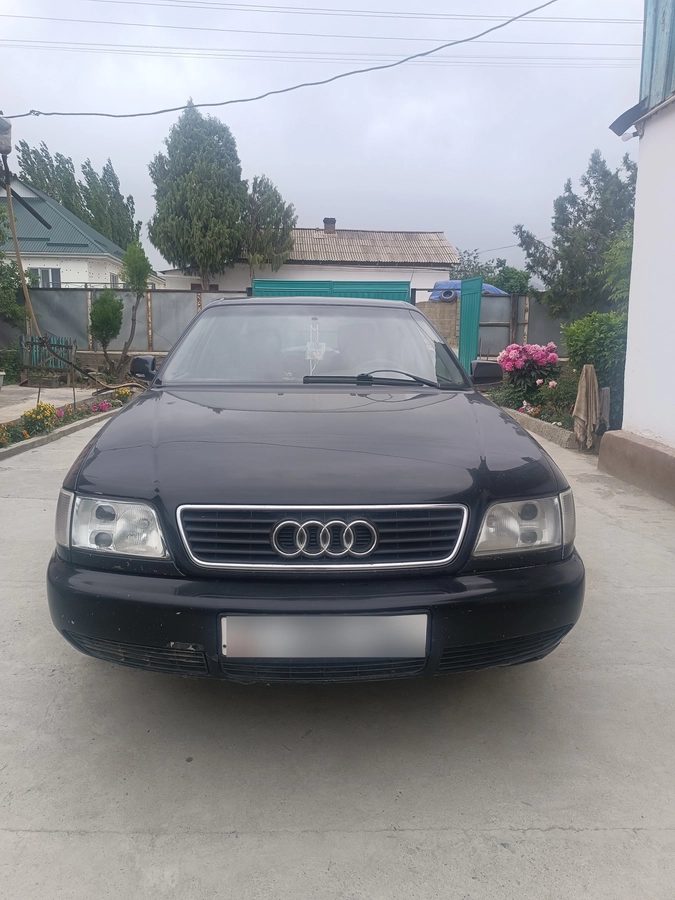Audi A6 I (C4)