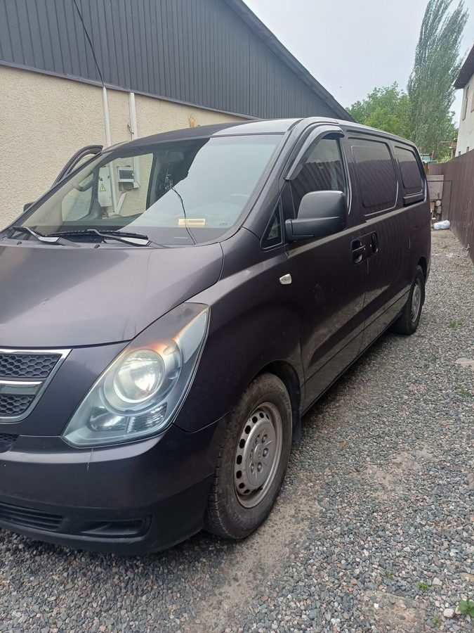 Hyundai Grand Starex