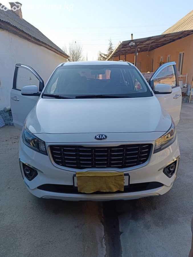 Kia Carnival III