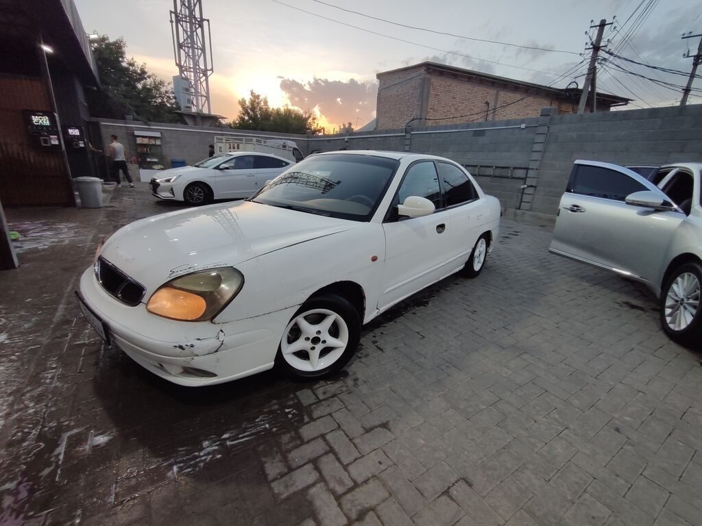 Daewoo Nubira