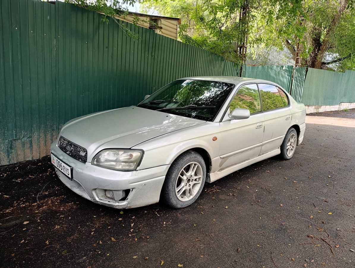 Subaru Legacy III 2001