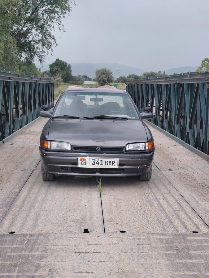 Mazda 323