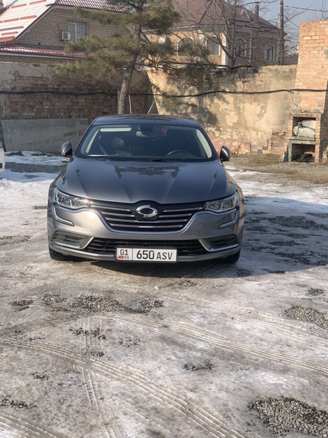 Renault SM6