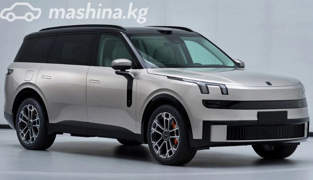 Lynk & Co 900