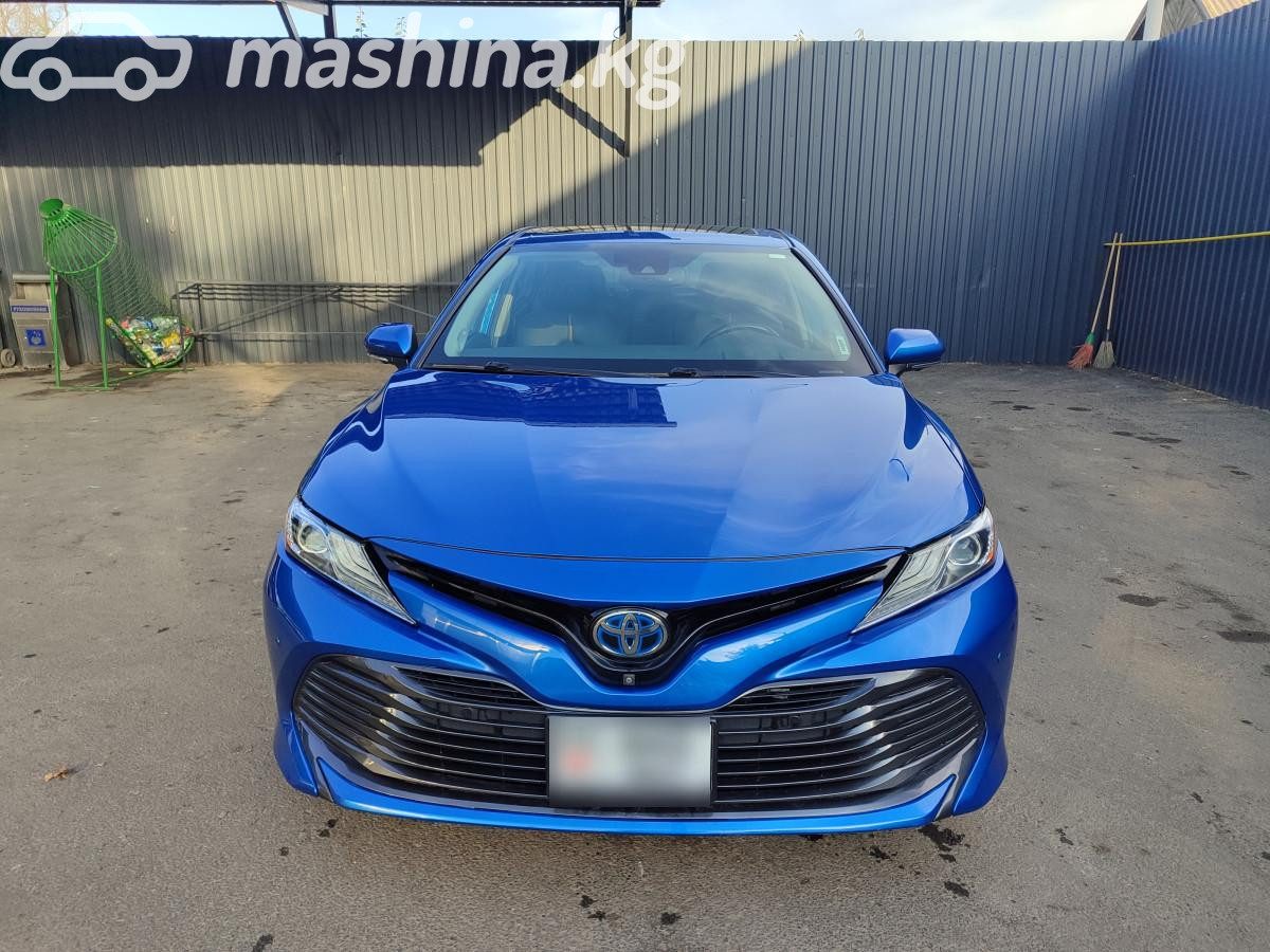 Toyota Camry VIII (XV70)