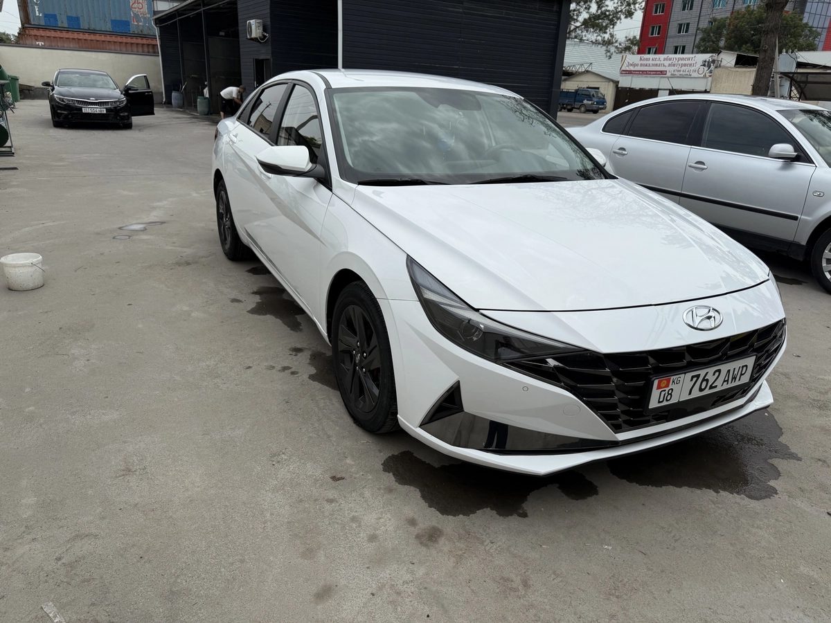 Hyundai Avante VII 2021