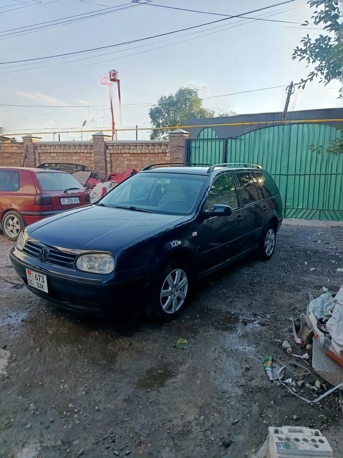 Volkswagen Golf