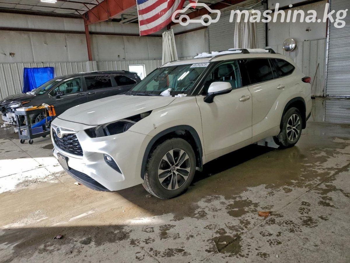 Toyota Highlander IV (U70)