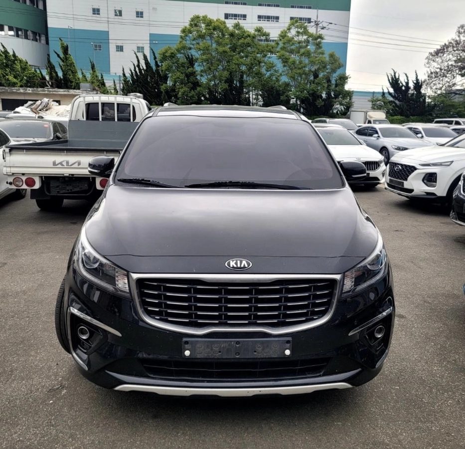 Kia Carnival III 2019