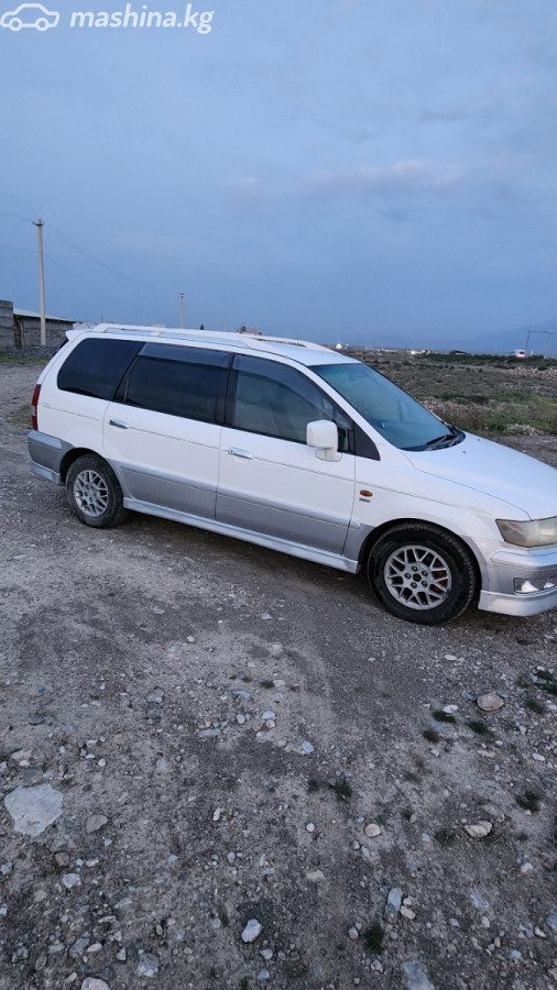 Mitsubishi Chariot III