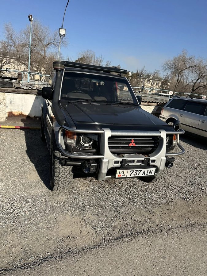 Mitsubishi Pajero II 1993