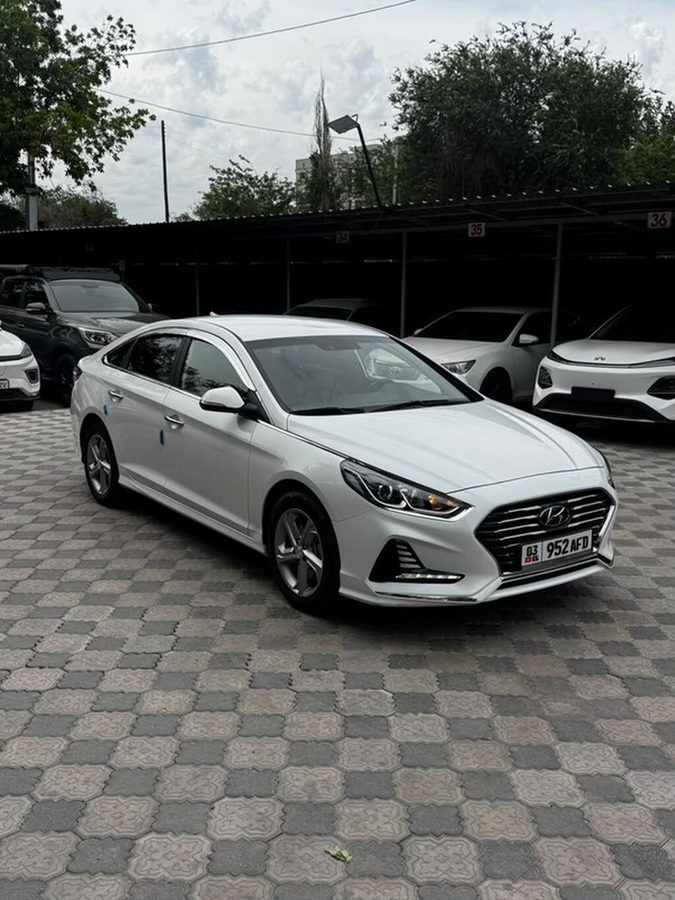 Hyundai Sonata
