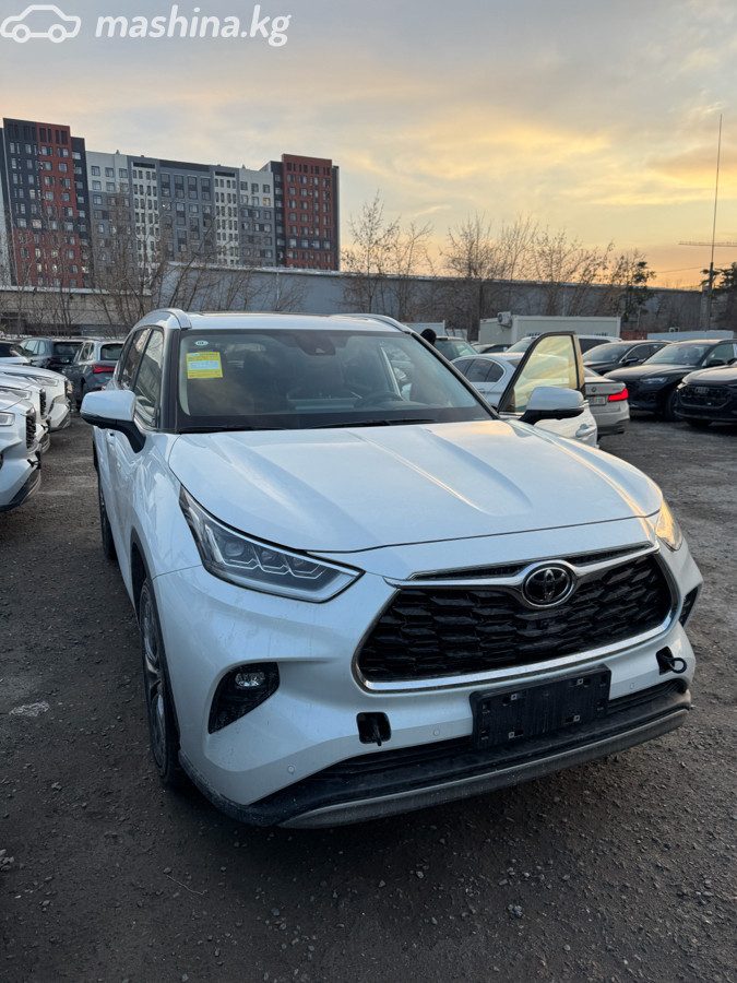 Toyota Highlander IV (U70)