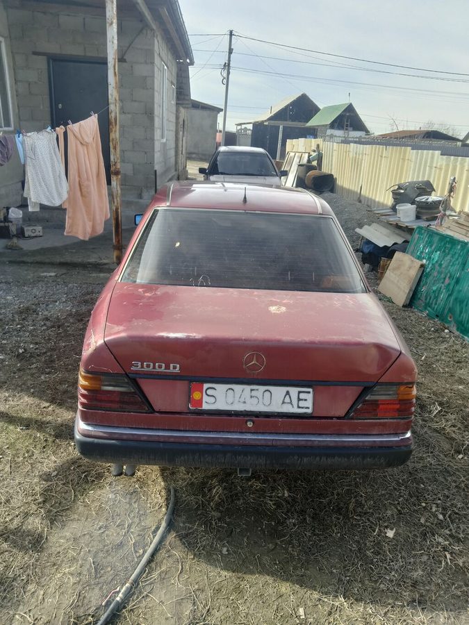 Mercedes-Benz W124