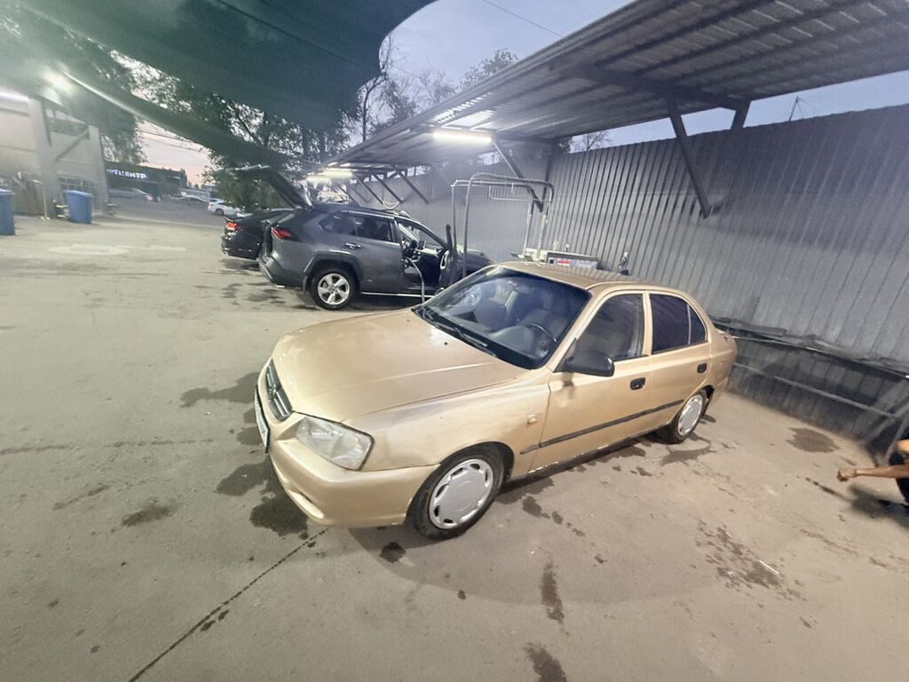 Hyundai Accent