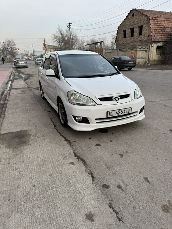 Toyota Ipsum