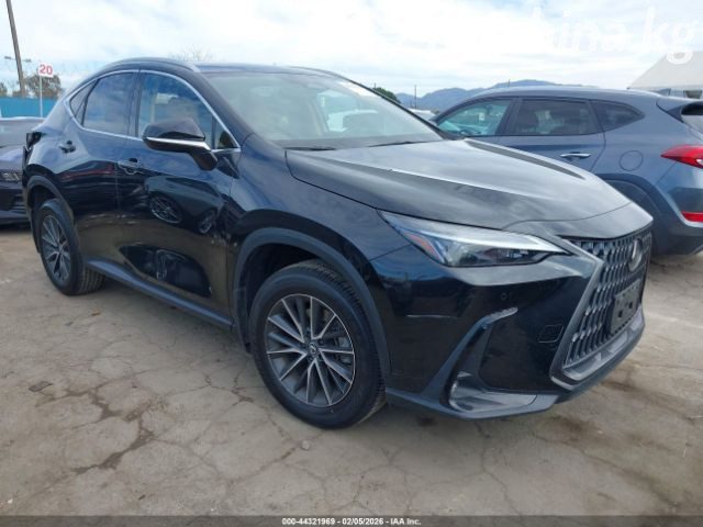 Lexus NX II
