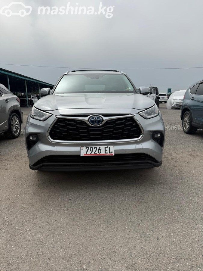 Toyota Highlander IV (U70)