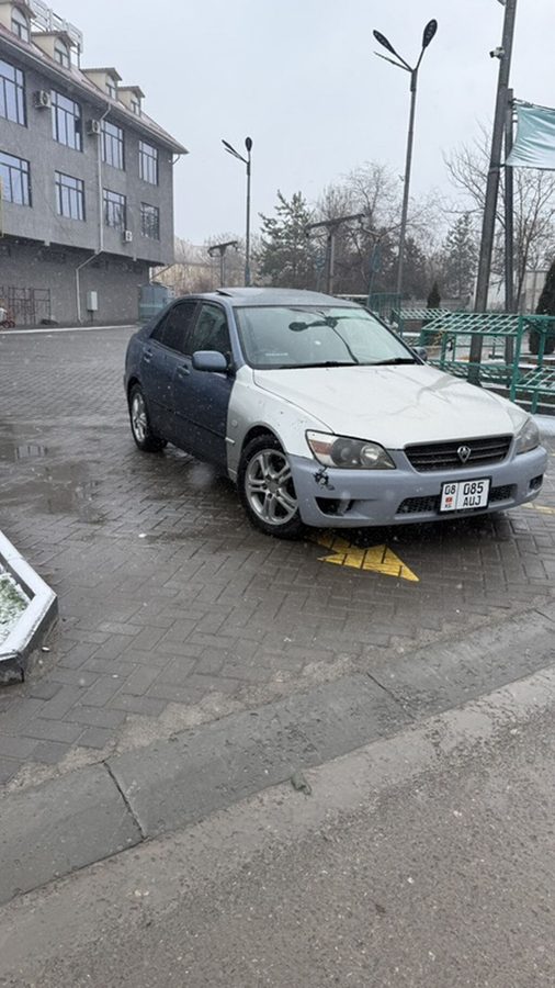 Lexus IS