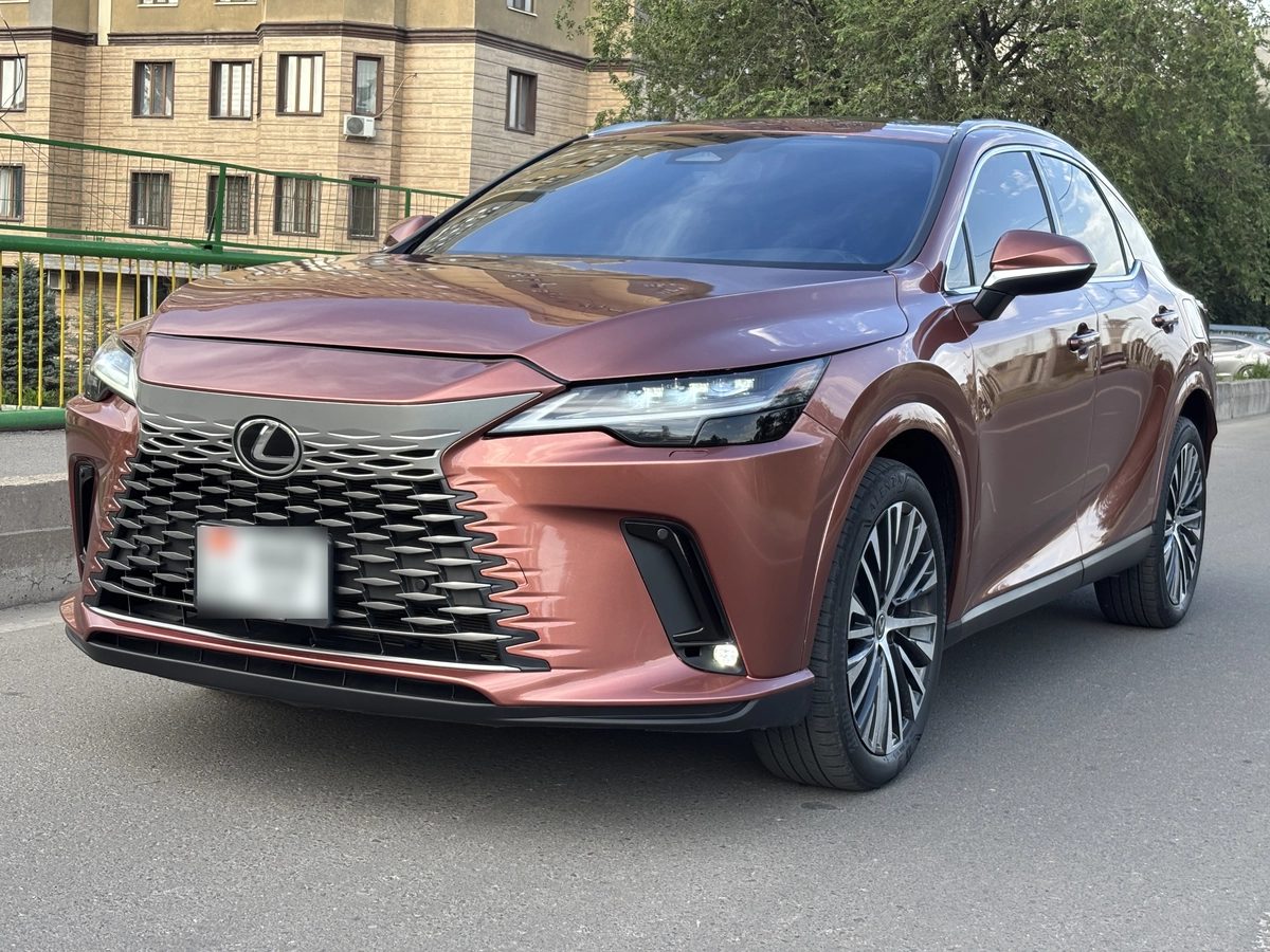 Lexus RX V 2023