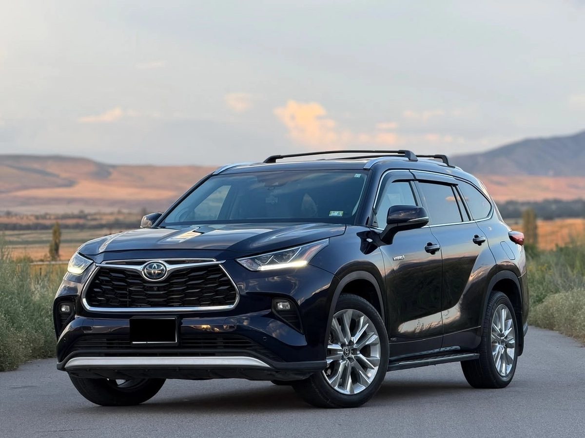 Toyota Highlander IV (U70) 2.5hyb AT 4WD