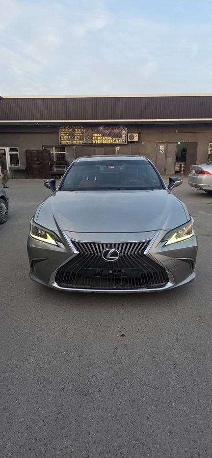 Lexus ES VII 2019