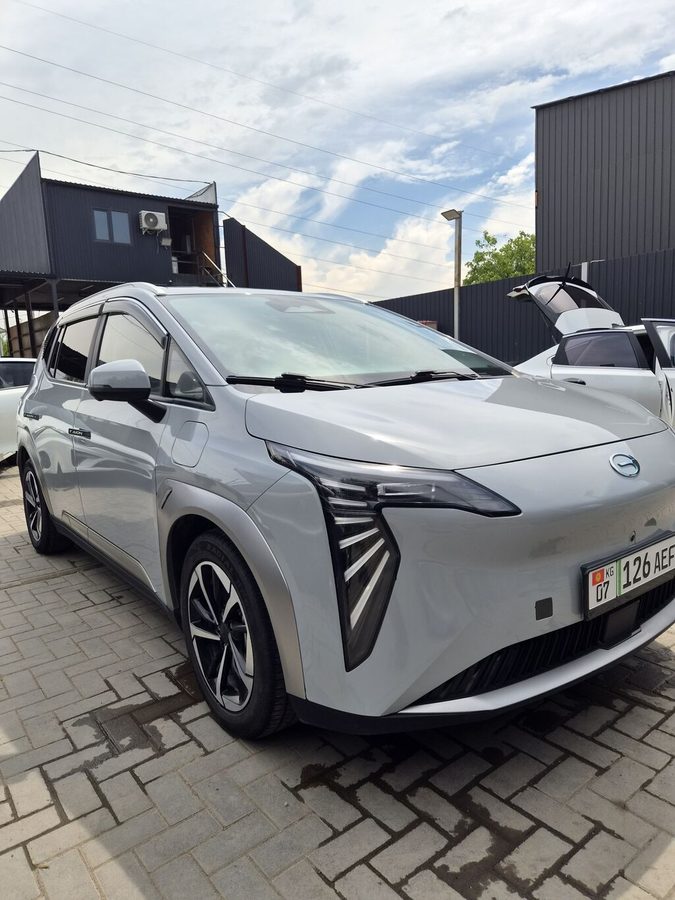 Срочно продаю GAC Aion Y Plus, 2023г, запас хода 610км, просьба не
