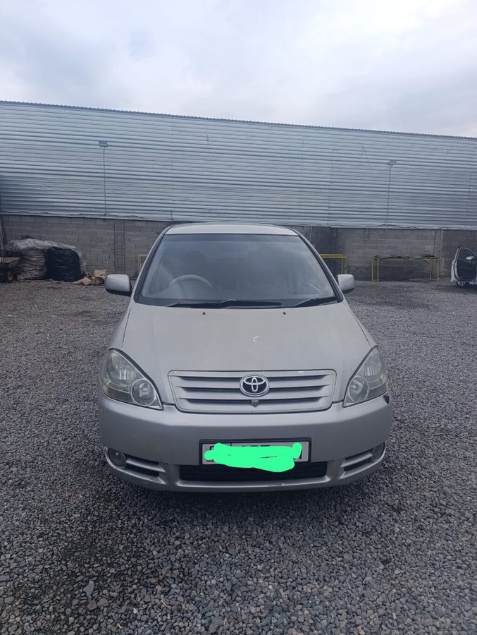 Toyota Ipsum