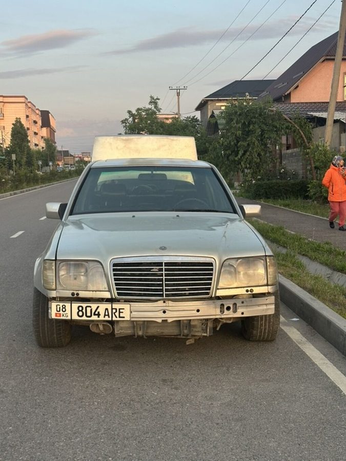 Mercedes-Benz W124