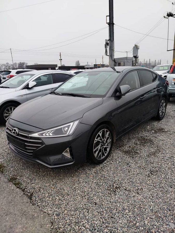 Hyundai Elantra