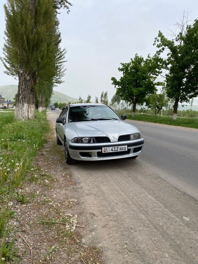 Mitsubishi Carisma