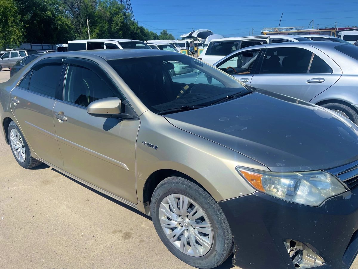 Toyota Camry VII (XV50) 2013