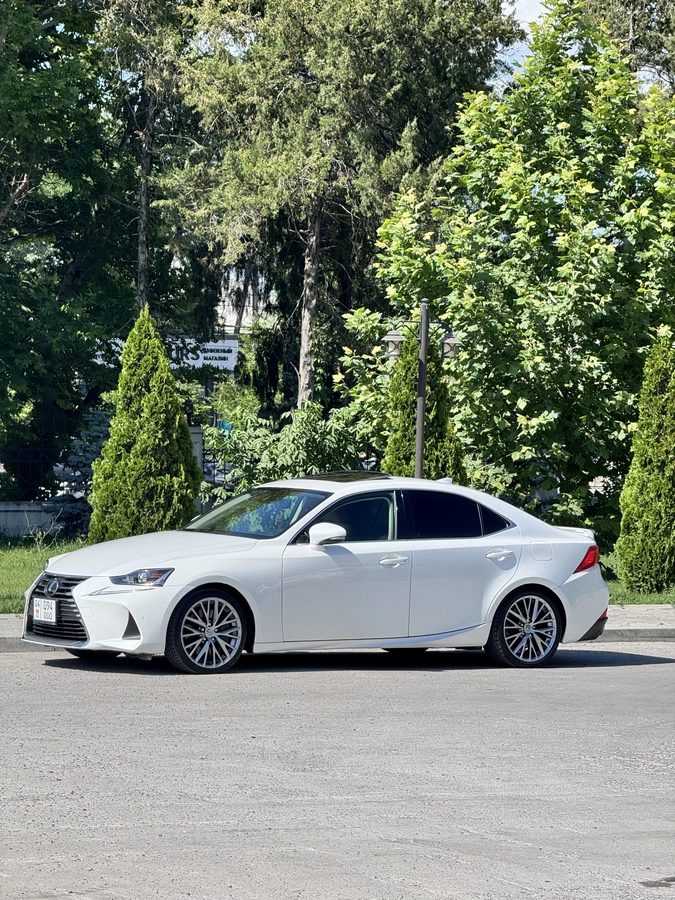 Lexus IS III Рестайлинг 2018