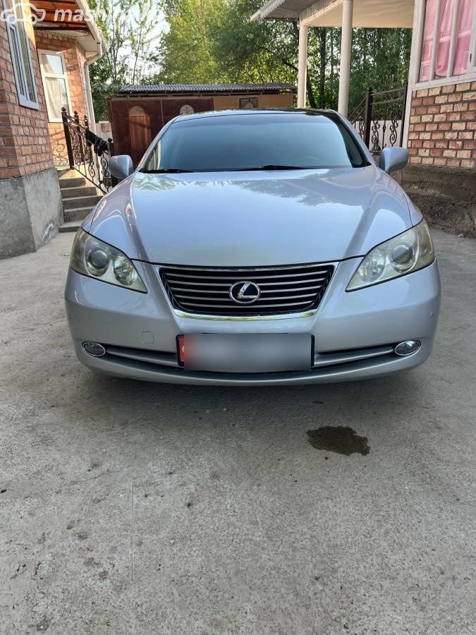 Lexus ES V