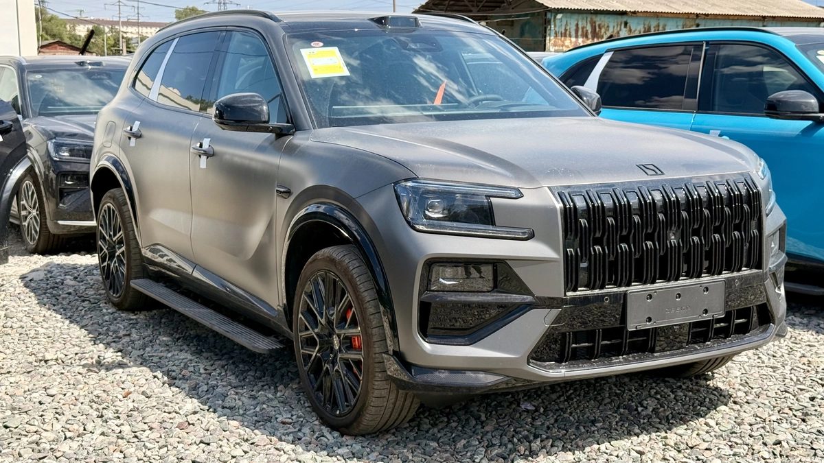Zeekr 8X 2.0 AT 4WD