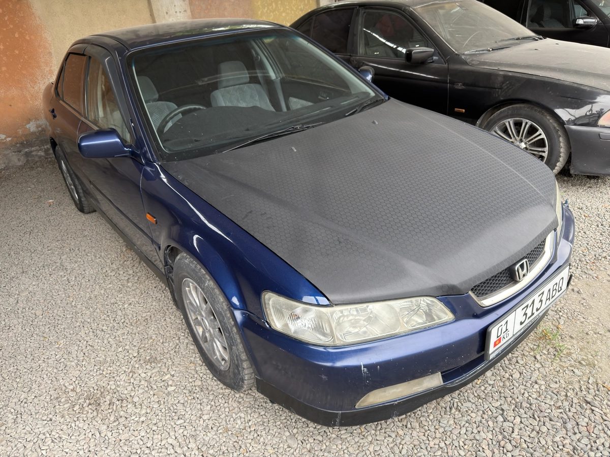 Honda Accord VI 2001